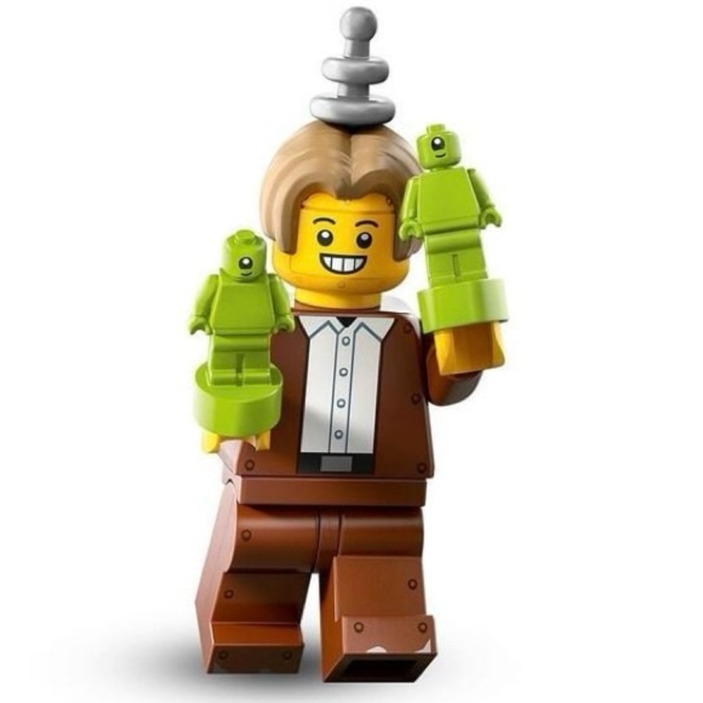 Hold Lego space alien robot minifigure